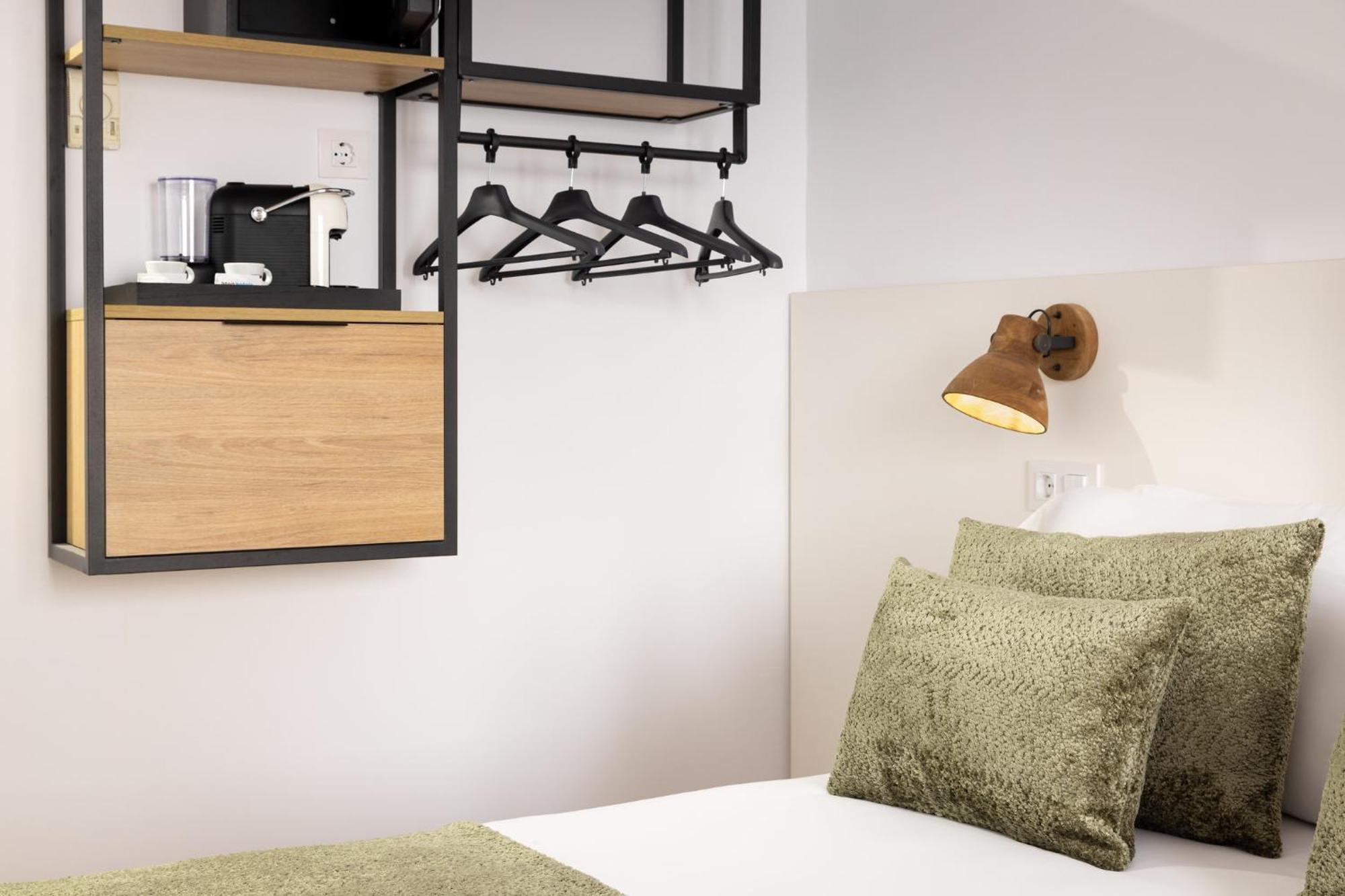 Hotel Htop Bcn #htopenjoy 2*